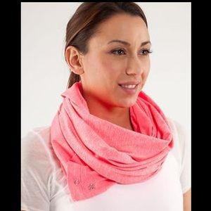 Lululemon Vinyasa Scarf